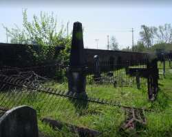 At present, the place is like a forgotten. There are many broken tombstones and the mess on little square spaces At present, the place is like a forgotten. There are many broken tombstones and the mess on little square spaces.